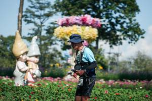 BIB: 
                            <button type="button" onclick="openModal(27621901)" class="btn btn-primary btn-sm float-right btn-popup" data-toggle="modal" data-target=".modal-high-quality">
                        <i class="fas fa-shopping-cart"></i> Add to Cart
                    </button>
                                            <button type="button" onclick="isThisMe(27621901, true)" class="btn btn-success btn-sm float-right btn-popup btn-isme hidden" data-toggle="tooltip" data-placement="bottom" title="นี่คือรูปของคุณใช่ไหม คลิกที่นี่เพื่อเอาเข้าอัลบั้ม">
                        <i class="fas fa-plus"></i> Add to album
                    </button>
                    <button type="button" onclick="isThisMe(27621901, false)" class="btn btn-warning btn-sm float-right btn-popup btn-isnotme hidden">
                        <i class="fas fa-ban"></i> Remove from album
                    </button>